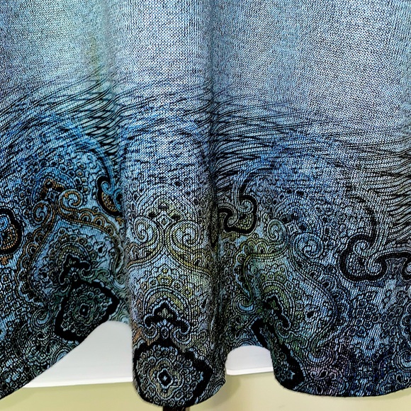 NWOT, World Unity Shirt - Picture 4 of 7